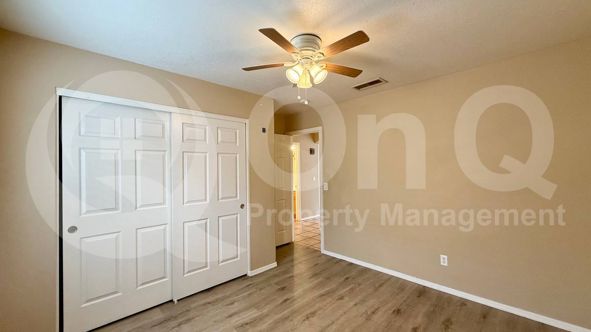 House for rent at 2239 E Morrow Dr, Phoenix, AZ 85024