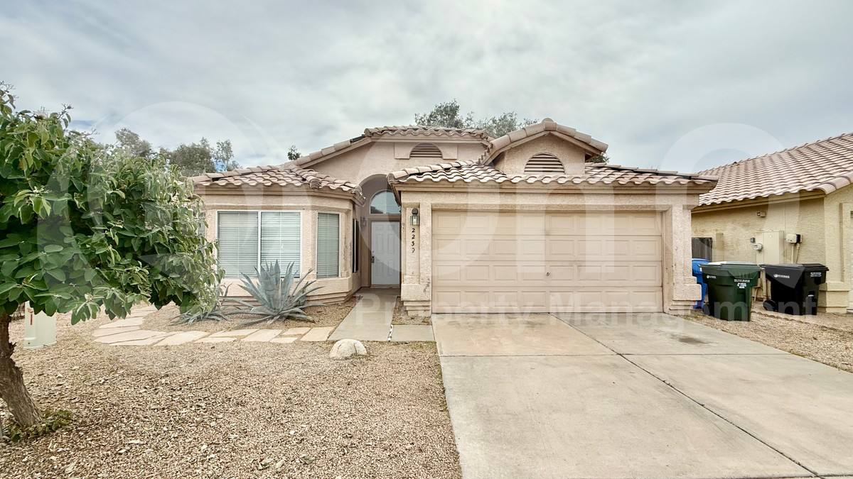 House for rent at 2239 E Morrow Dr, Phoenix, AZ 85024