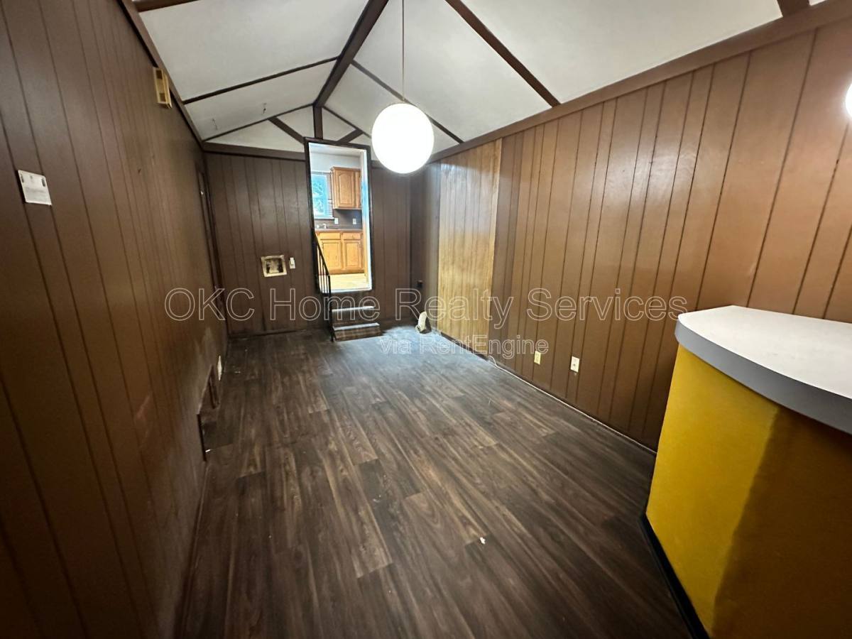 House for rent at 1216 NE 42nd St, Oklahoma City, OK 73111