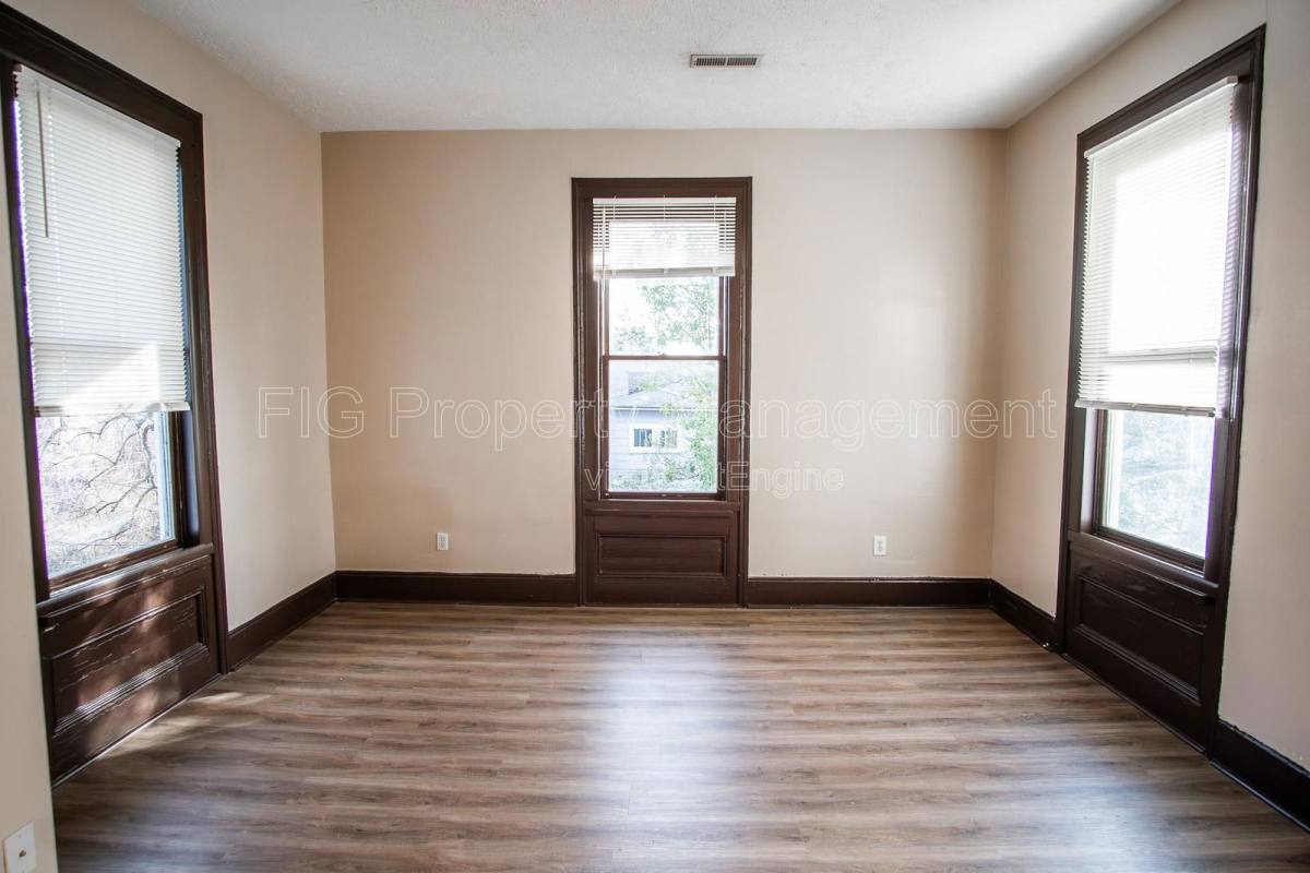 Apartment for rent at 1709 E 5th Ave #2, Knoxville, TN 37917