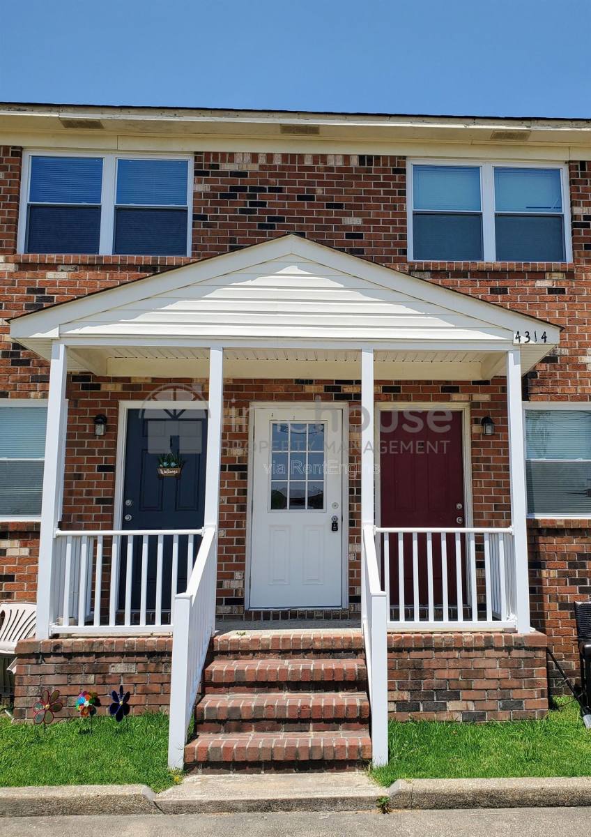 Apartment for rent at 4314 Dunning Rd #4, Norfolk, VA 23518