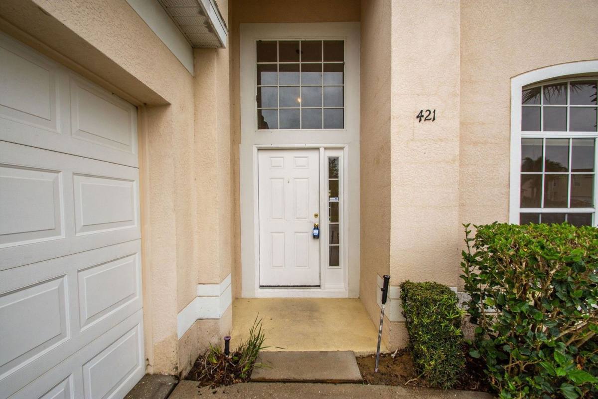 House for rent at 421 Lockbreeze Dr, Davenport, FL 33897