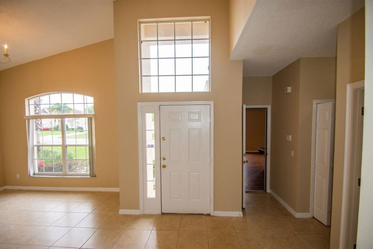 House for rent at 421 Lockbreeze Dr, Davenport, FL 33897