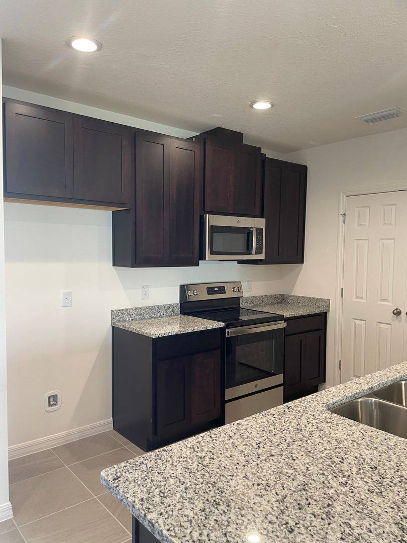 House for rent at 1120 Myrtle Hammock Lane, Davenport, FL 33837