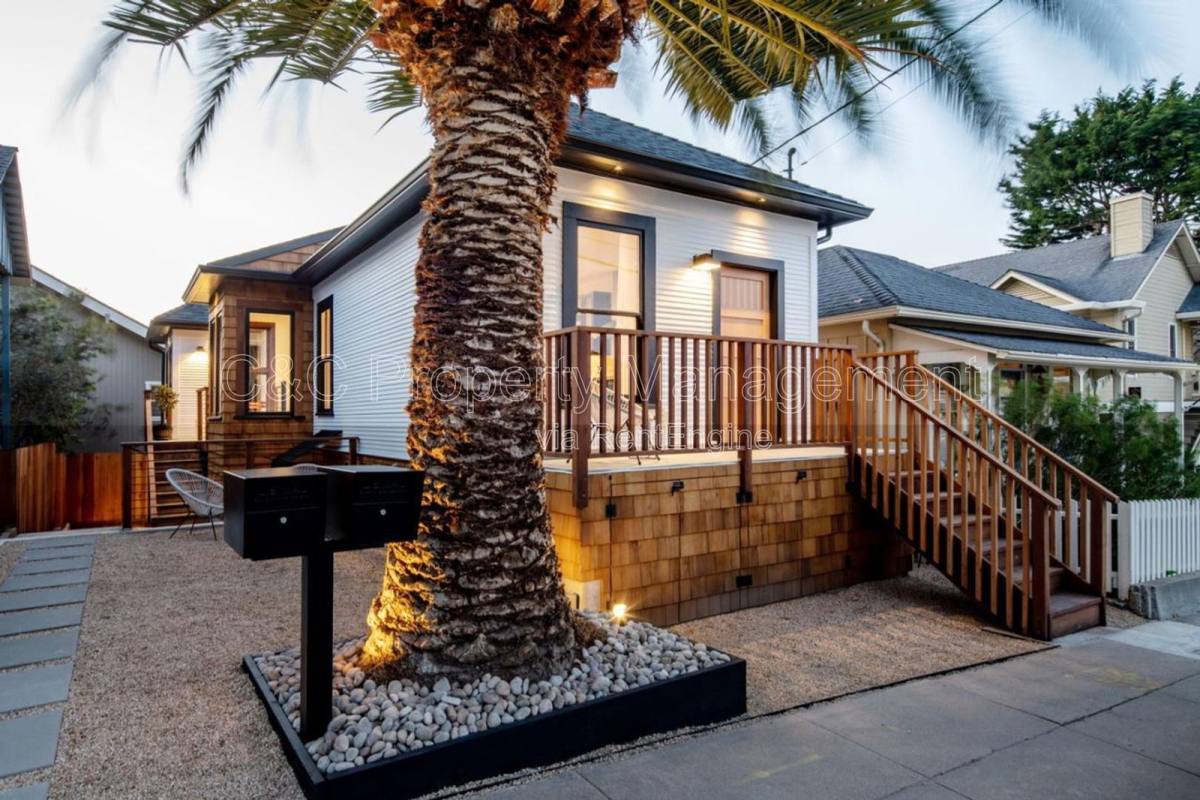 Apartment for rent at 318 18th St #B, Pacific Grove, CA 93950