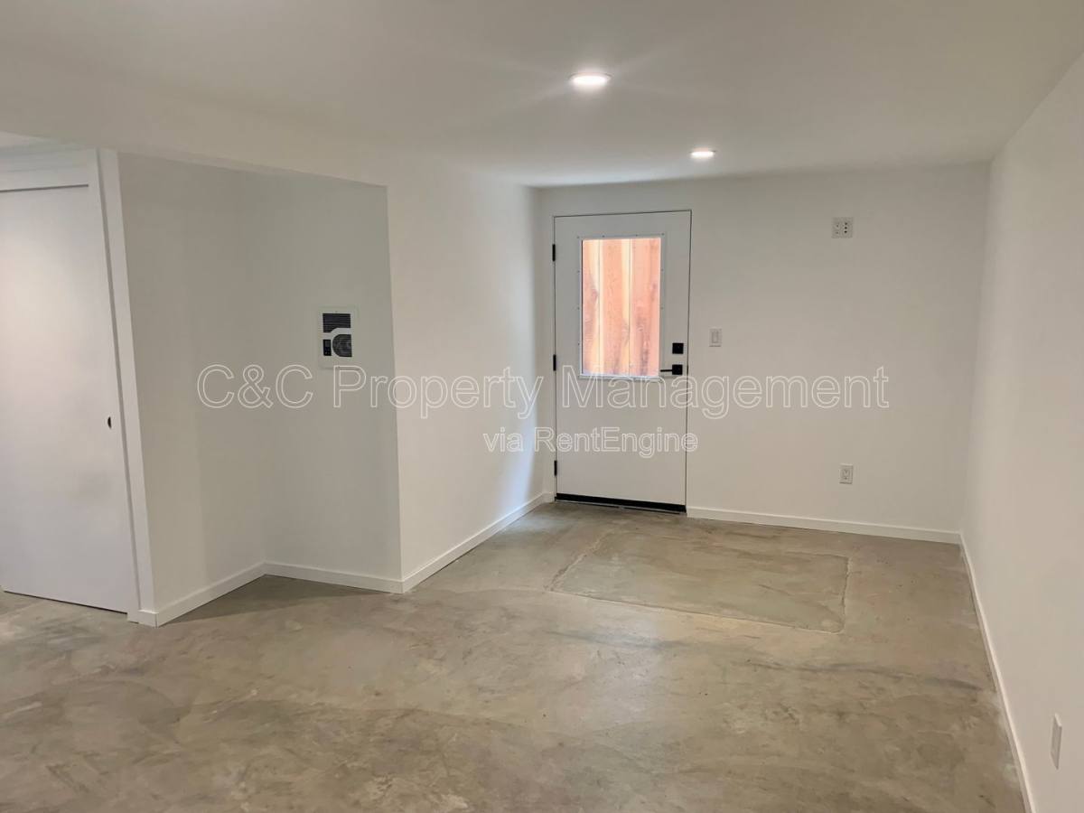 Apartment for rent at 318 18th St #B, Pacific Grove, CA 93950
