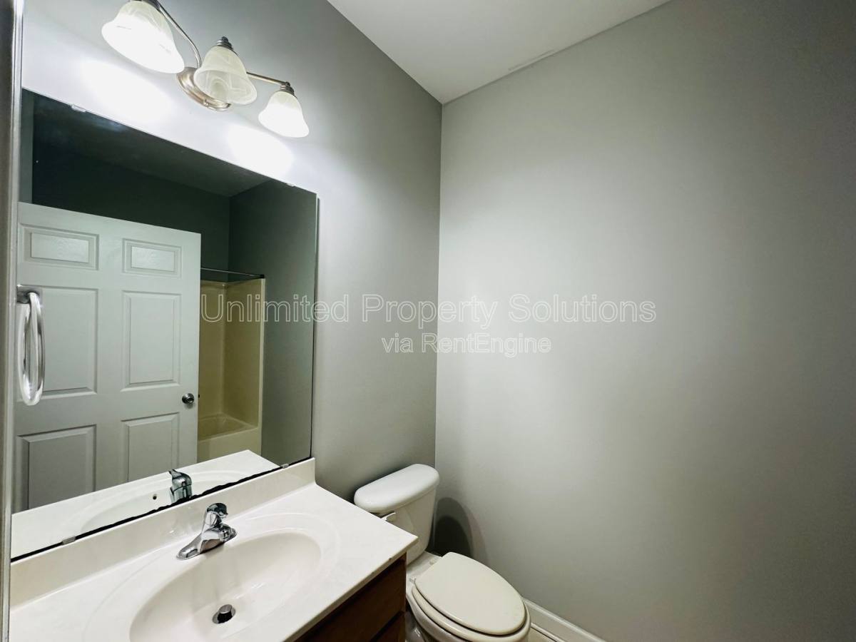 Townhouse for rent at 5244 Christian Dr, Wilmington, NC 28403