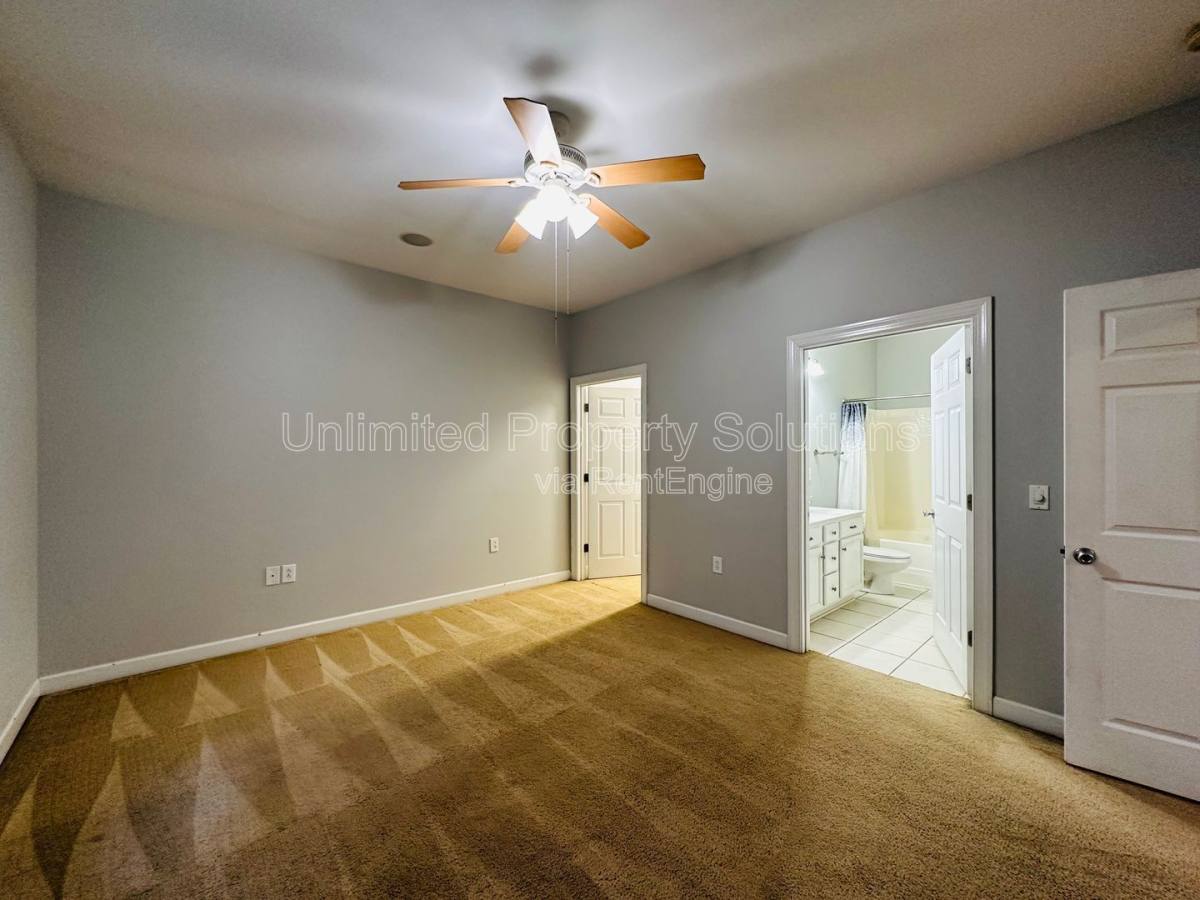 Townhouse for rent at 5244 Christian Dr, Wilmington, NC 28403