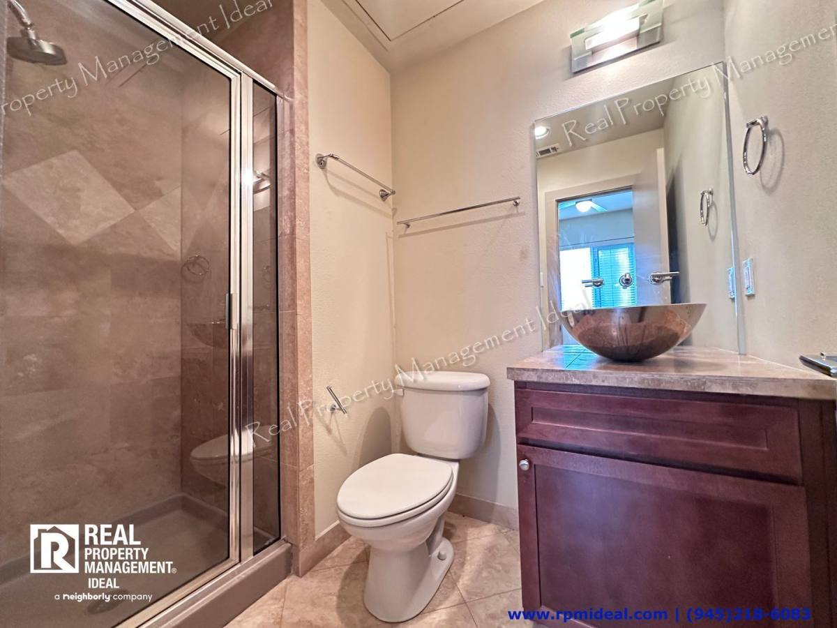 Townhouse for rent at 732 Cannen John Lane, Dallas, TX 75204