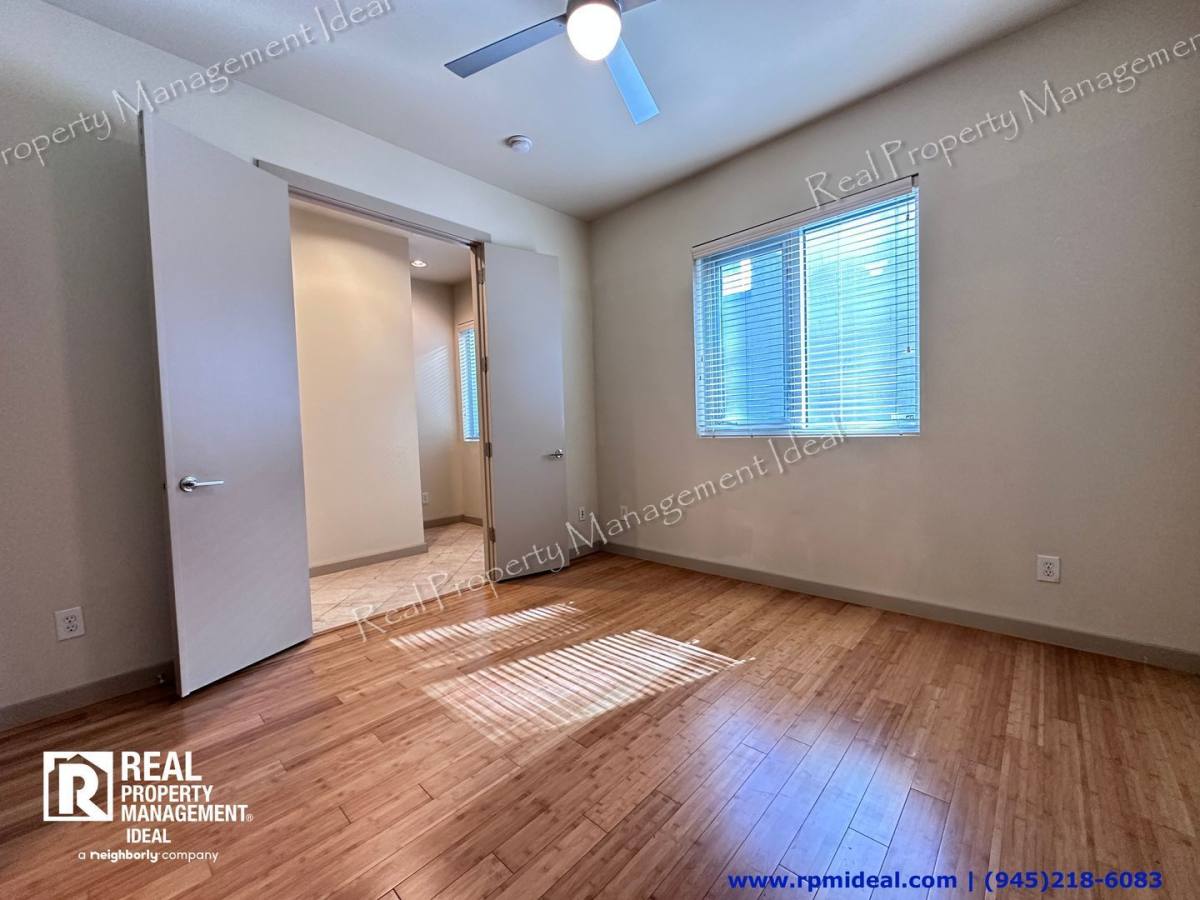 Townhouse for rent at 732 Cannen John Lane, Dallas, TX 75204