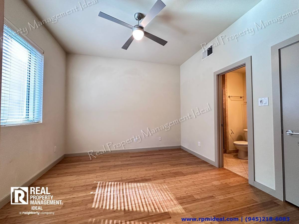 Townhouse for rent at 732 Cannen John Lane, Dallas, TX 75204