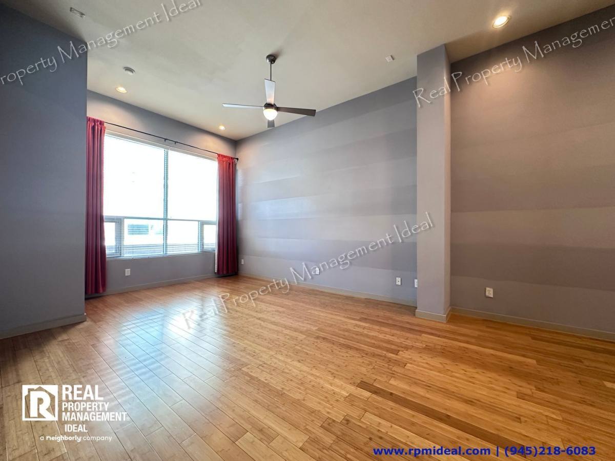 Townhouse for rent at 732 Cannen John Lane, Dallas, TX 75204