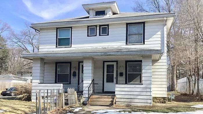 House for rent at 1904 Marine St, South Bend, IN 46613