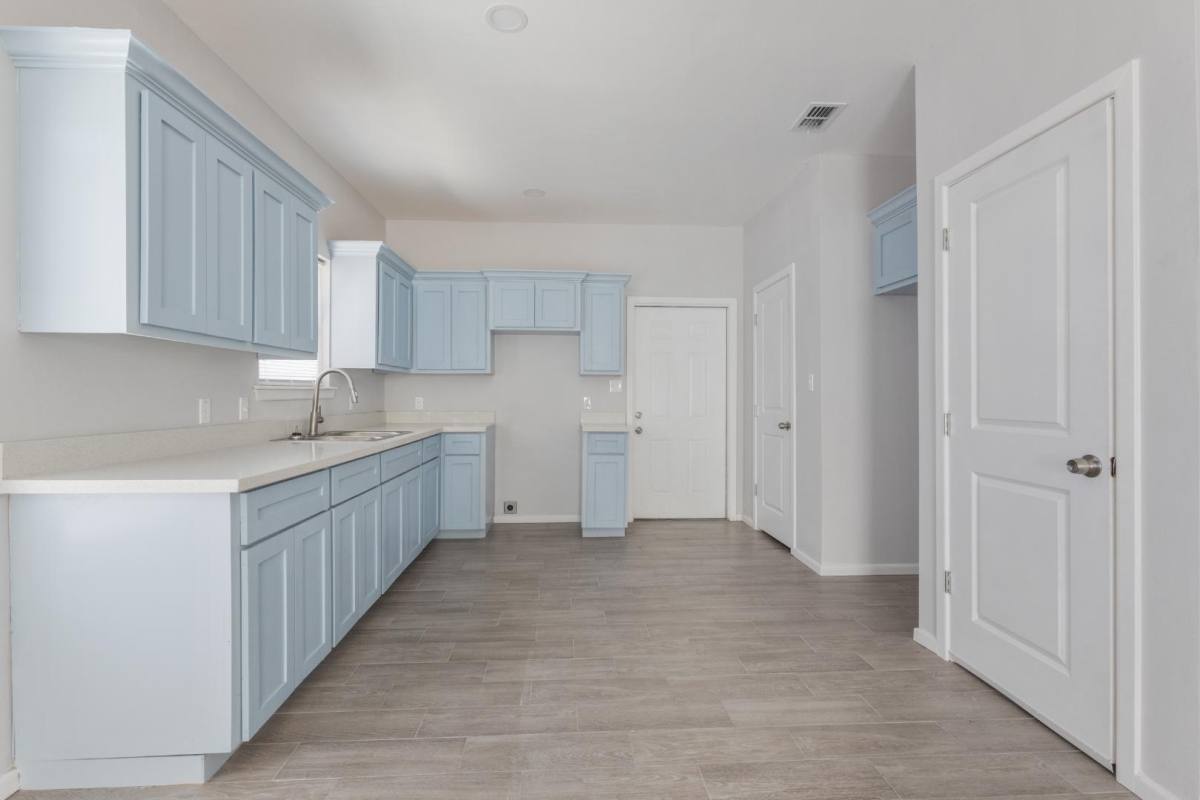 Apartment for rent at 340 Eva St #8, Elsa, TX 78543