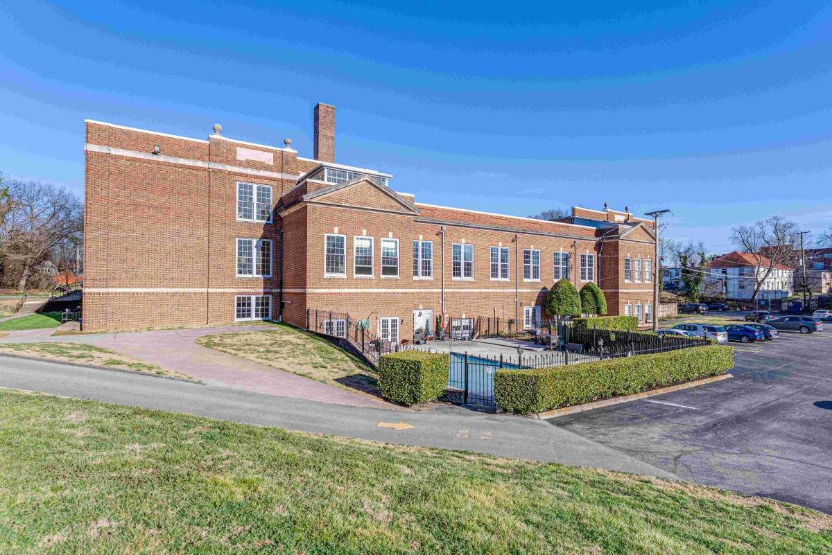 Condo for rent at 523 N Bertrand St, Knoxville, TN 37917
