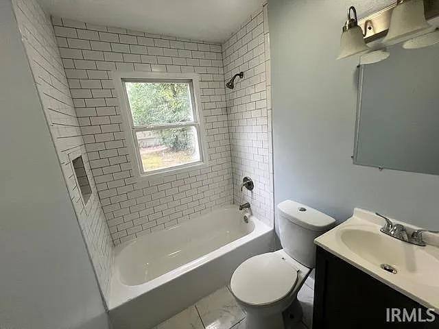 House for rent at 1514 N Brookfield St, South Bend, IN 46628