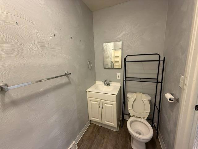 Apartment for rent at 925 Broadway Ave #A, East Butler, PA 16029