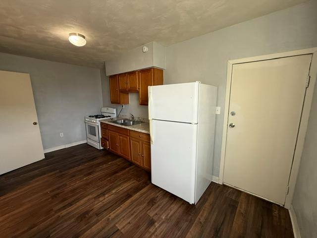 Apartment for rent at 925 Broadway Ave #A, East Butler, PA 16029