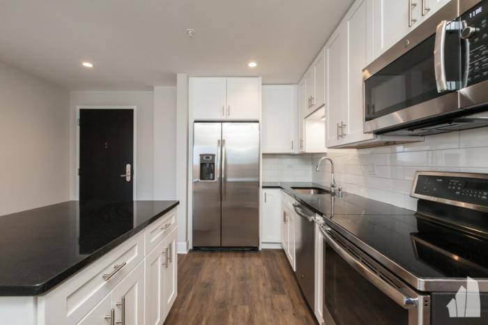 Apartment for rent at 3833 N Broadway St #215, Chicago, IL 60613