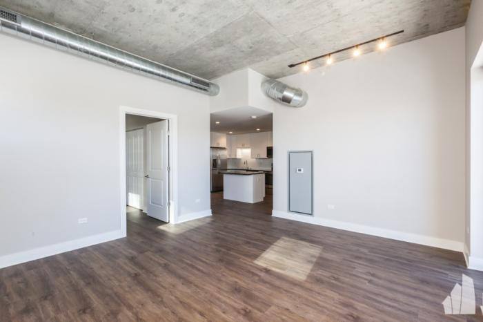 Apartment for rent at 3833 N Broadway St #215, Chicago, IL 60613