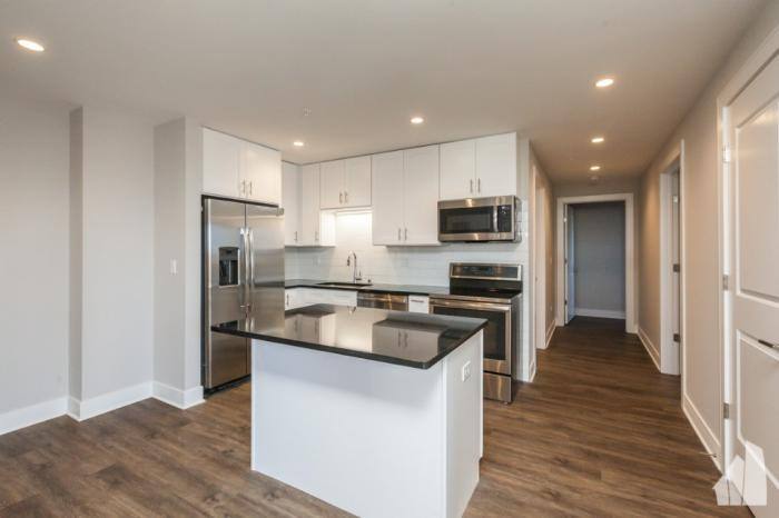Apartment for rent at 3833 N Broadway St #215, Chicago, IL 60613