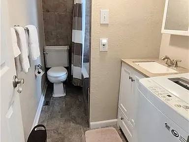 Apartment for rent at 4400 Genessee St #2W, Kansas City, MO 64111