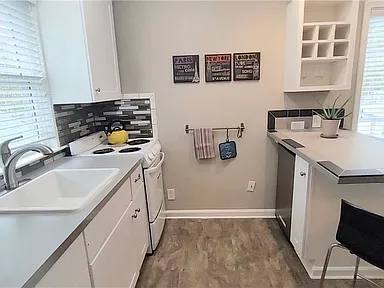 Apartment for rent at 4400 Genessee St #2W, Kansas City, MO 64111