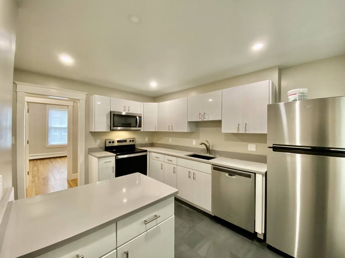 Apartment for rent at 33 Portsmouth St #3R, Cambridge, MA 02139