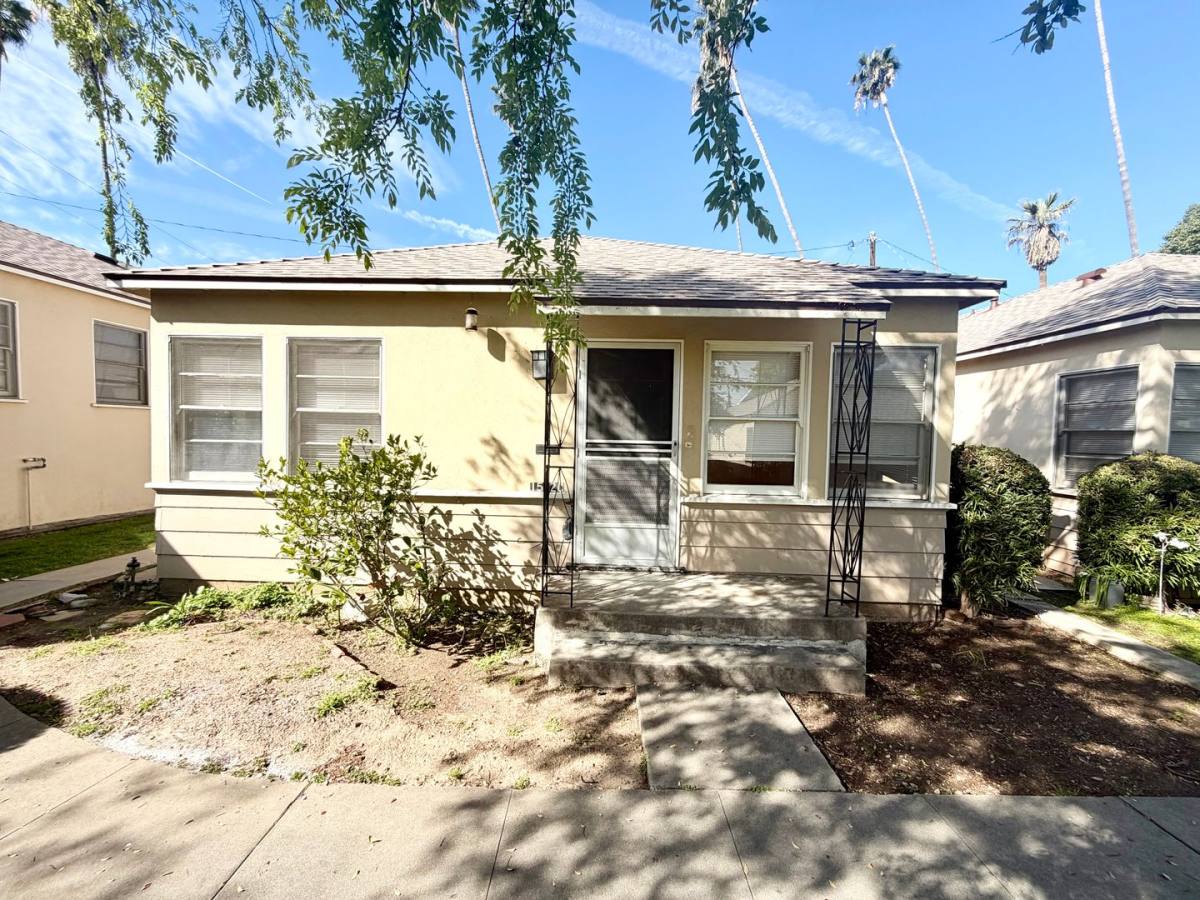 Apartment for rent at 1508 - 1512 W Huntington Dr, Alhambra, CA 91801
