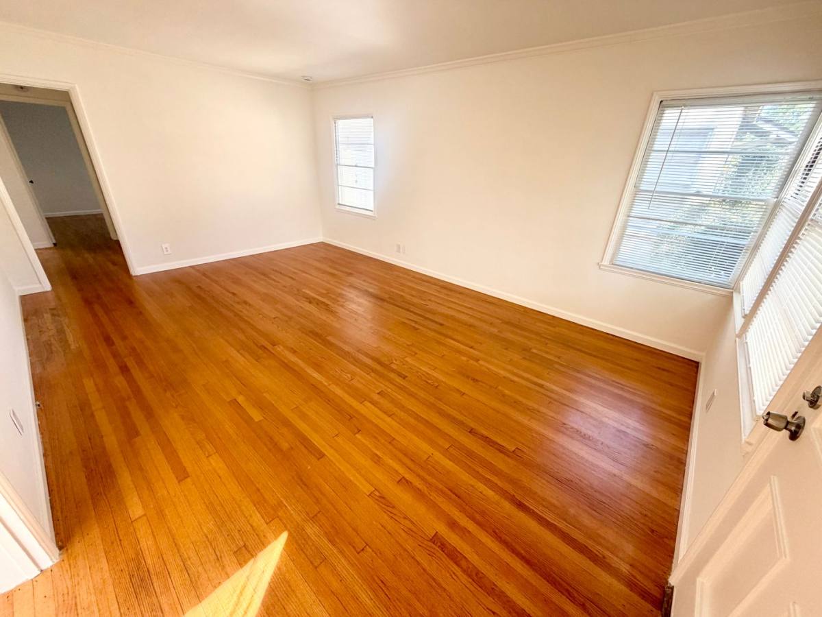 Apartment for rent at 1508 - 1512 W Huntington Dr, Alhambra, CA 91801