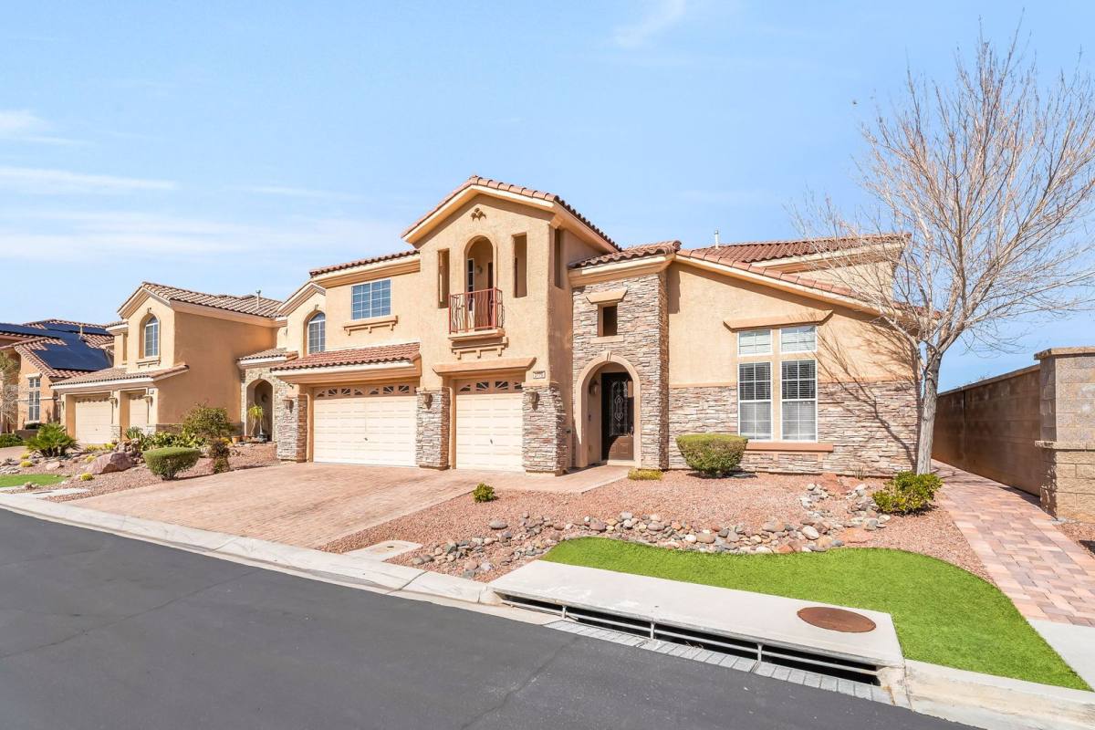 House for rent at 2776 Culloden Ave, Henderson, NV 89044