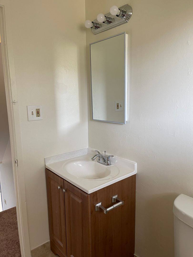 Apartment for rent at 29163 Dixon St, Hayward, CA 94544