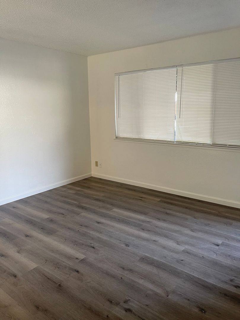 Apartment for rent at 29163 Dixon St, Hayward, CA 94544