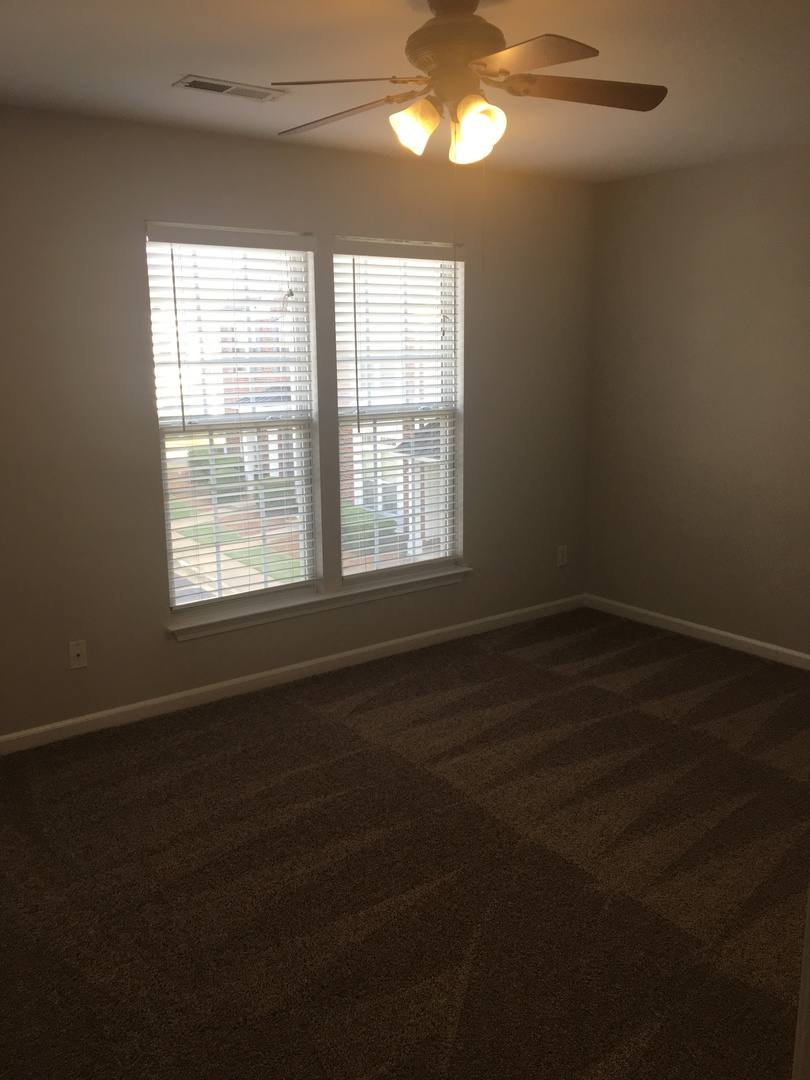 Townhouse for rent at 50 Spring Crossing Circle, Greer, SC 29650
