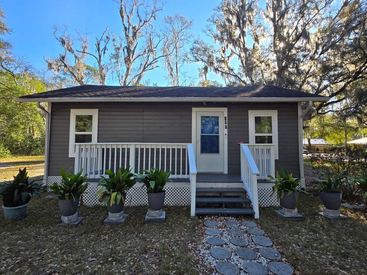 House for rent at 107 NE 15th St, Gainesville, FL 32641