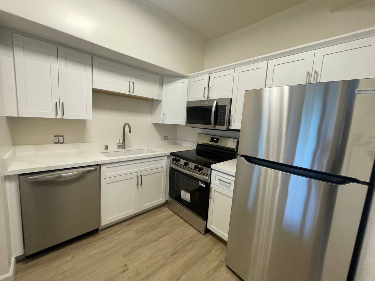 Apartment for rent at 6363 Christie Ave, Emeryville, CA 94608