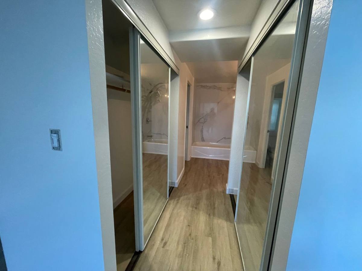 Apartment for rent at 6363 Christie Ave, Emeryville, CA 94608
