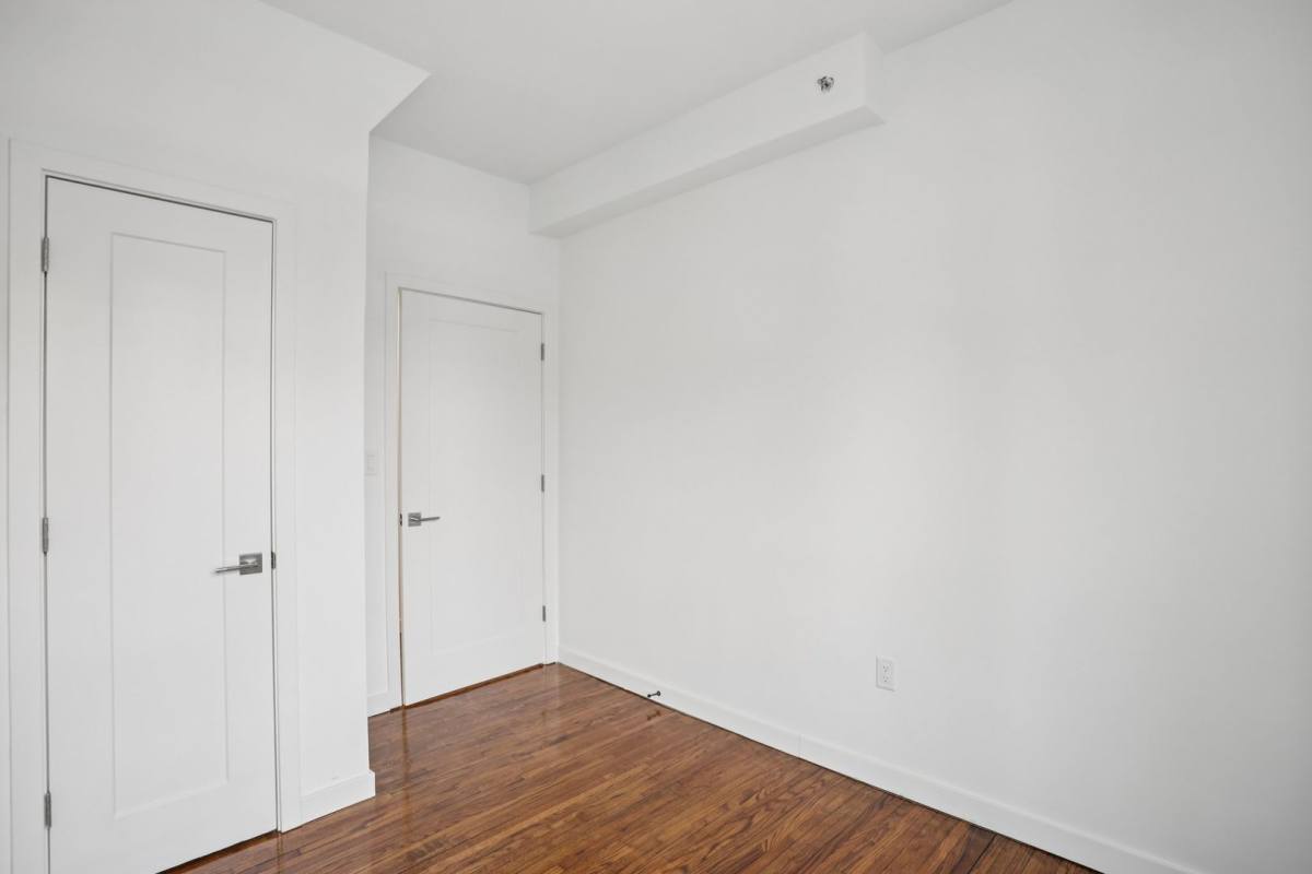 Apartment for rent at 329 Park Ave, East Orange, NJ 07017