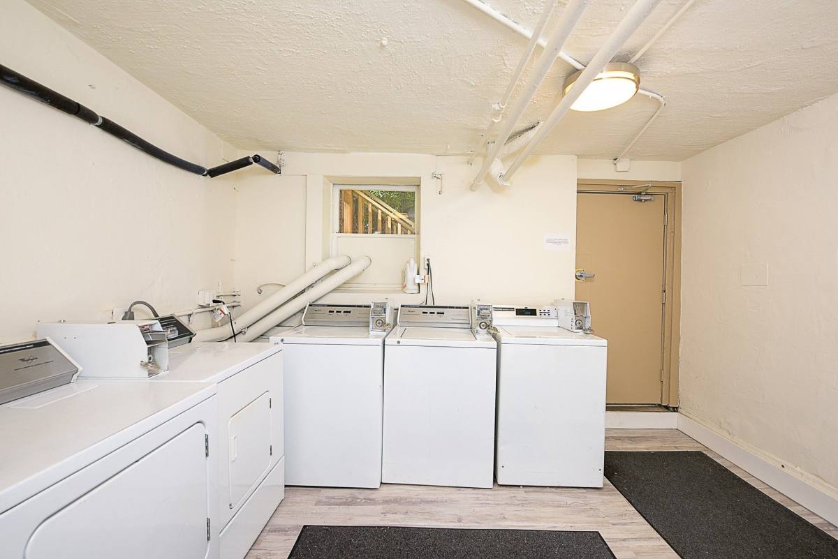 Apartment for rent at 23 W Galer St, Seattle, WA 98119