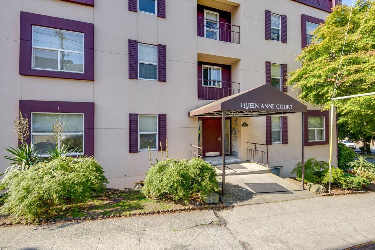 Apartment for rent at 23 W Galer St, Seattle, WA 98119