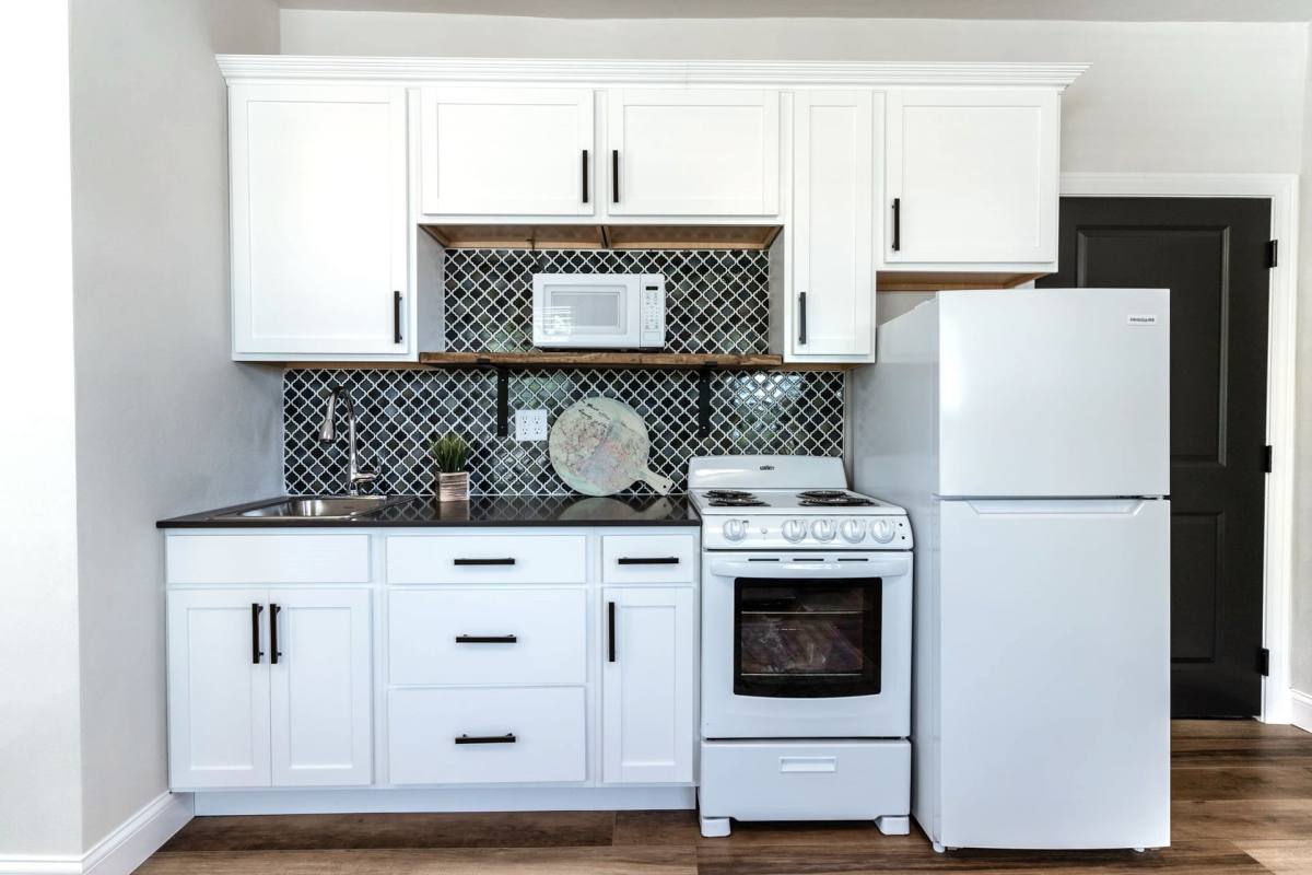 Apartment for rent at 101 N Rose St, Elmwood, IL 61529