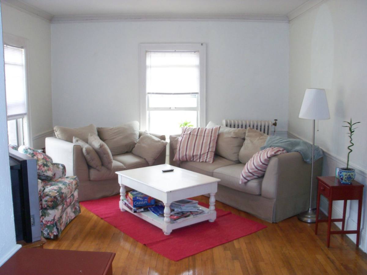 Apartment for rent at 2212 Girard Ave S, Minneapolis, MN 55405