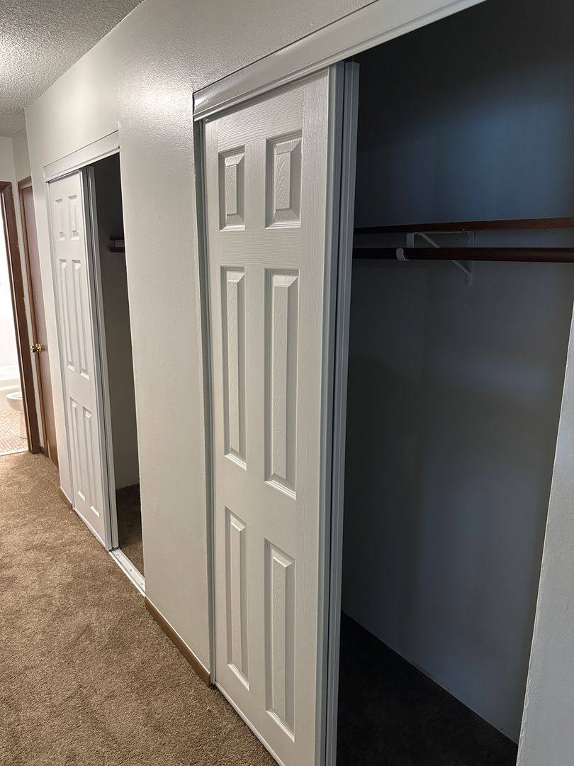 Apartment for rent at 625 Ravoux Rd, Chaska, MN 55318