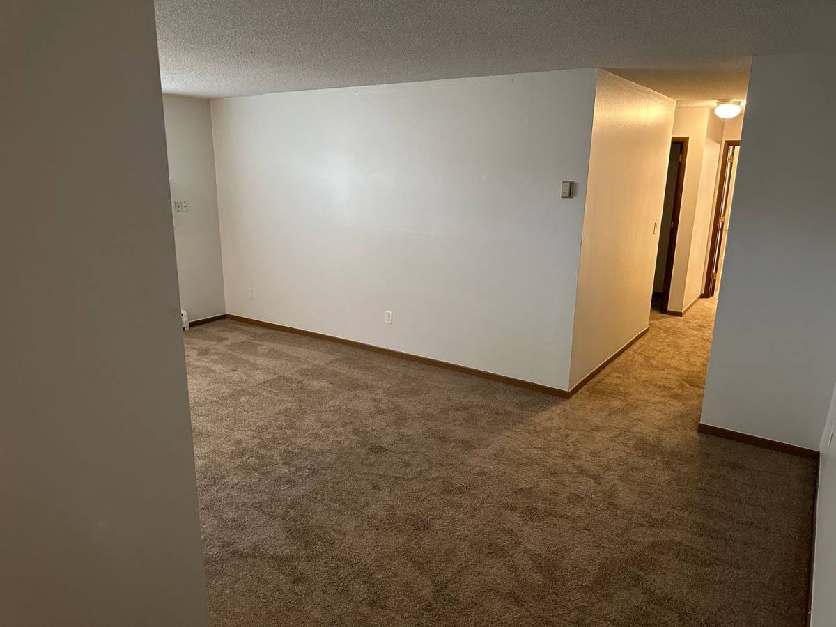 Apartment for rent at 625 Ravoux Rd, Chaska, MN 55318