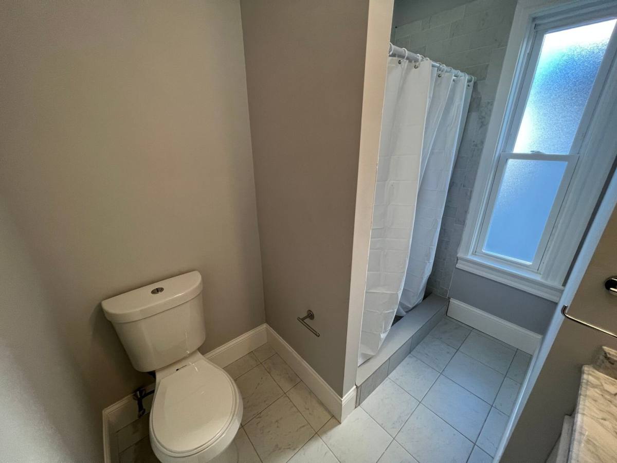Apartment for rent at 364 Oxford St #6F, Cambridge, MA 02140