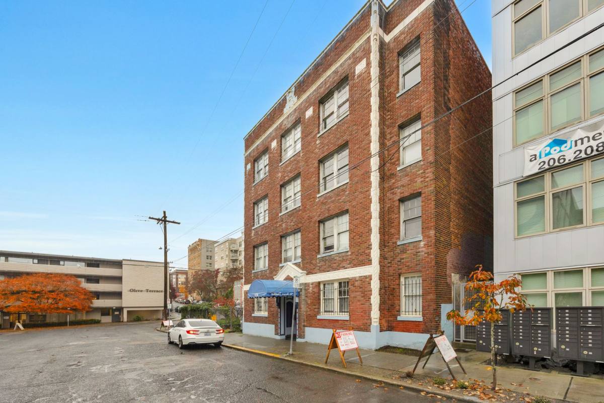 Apartment for rent at 1736 Summit Ave, Seattle, WA 98122
