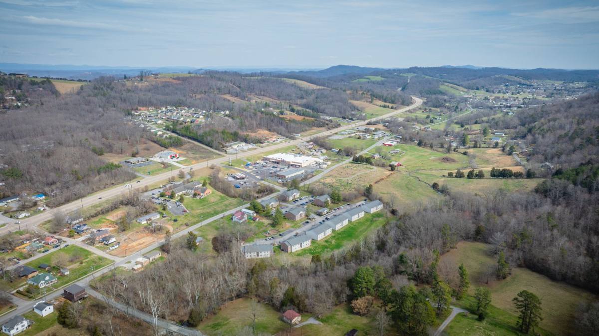 Apartment for rent at 1330 Main Steet, Maynardville, TN 37807