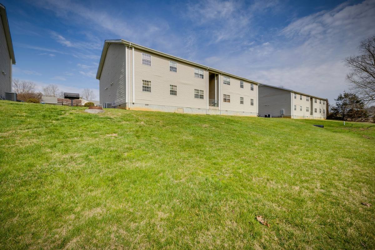 Apartment for rent at 1330 Main Steet, Maynardville, TN 37807
