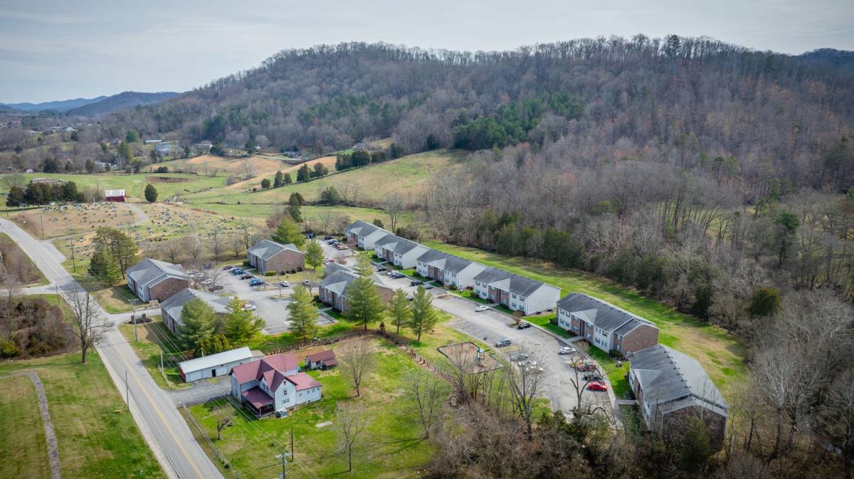 Apartment for rent at 1330 Main Steet, Maynardville, TN 37807