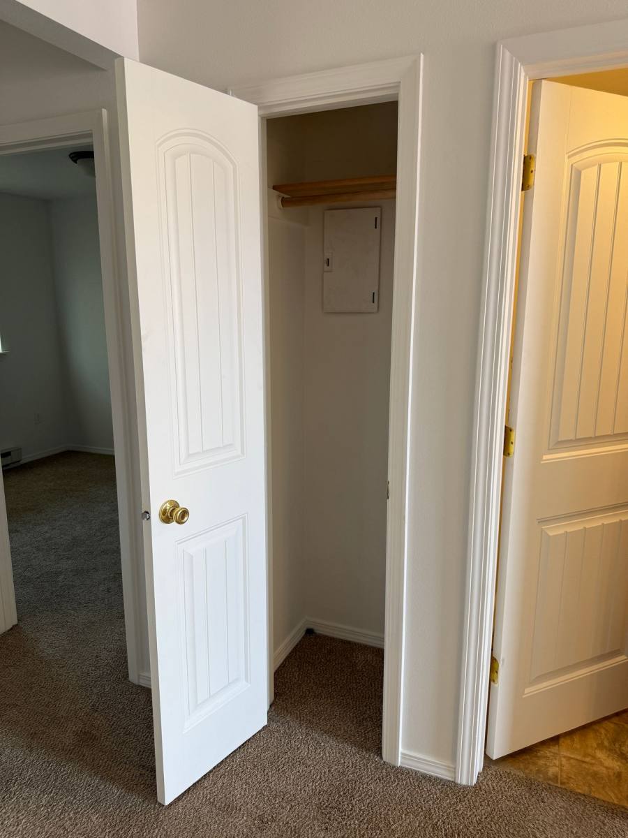 Apartment for rent at 201 9th Ave NW, Sidney, MT 59270